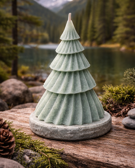 Christmas Tree design – Handcrafted candle / Handmade candle / Bougie artisanale / Lumânare artizanală / Vela artesanal