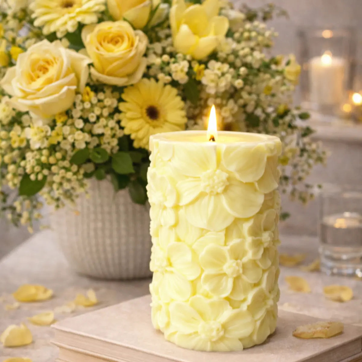 Sojawachs Duftkerze Floral Dream mit Vanilleduft dekorative Blumenkerze Aromakerze online kaufen